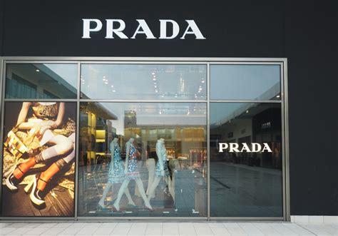 prada factory outlet italy|florence italy outlet mall.